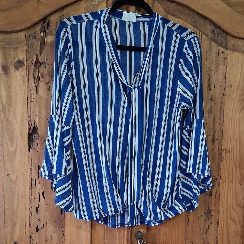 Elegant Striped Women's Blouse